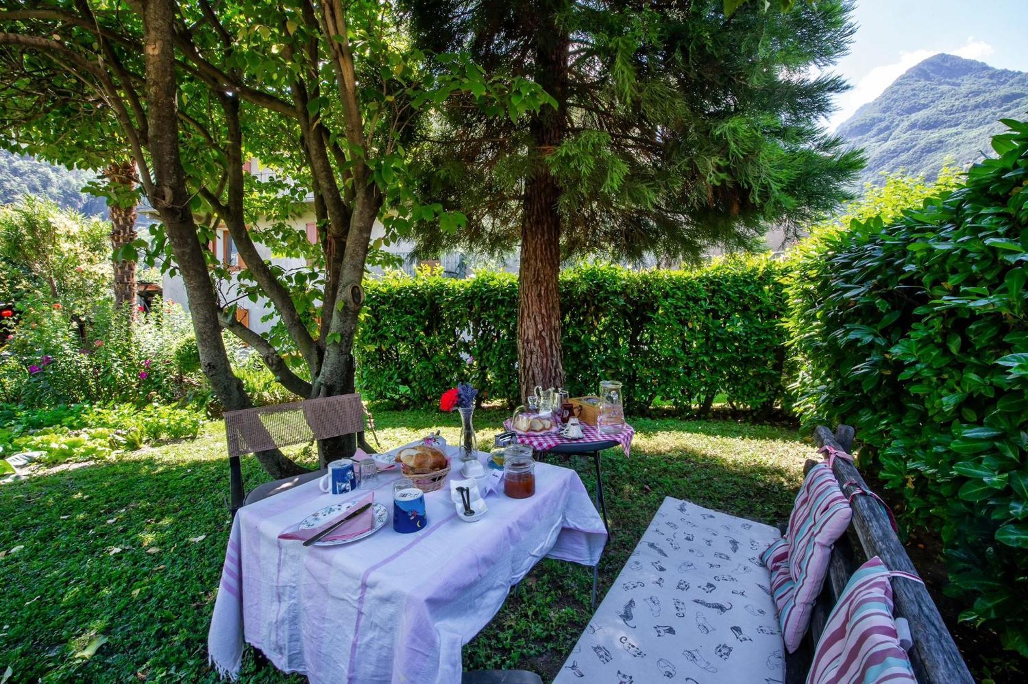 Il Pellegrino Bed and Breakfast Issogne Exterior foto