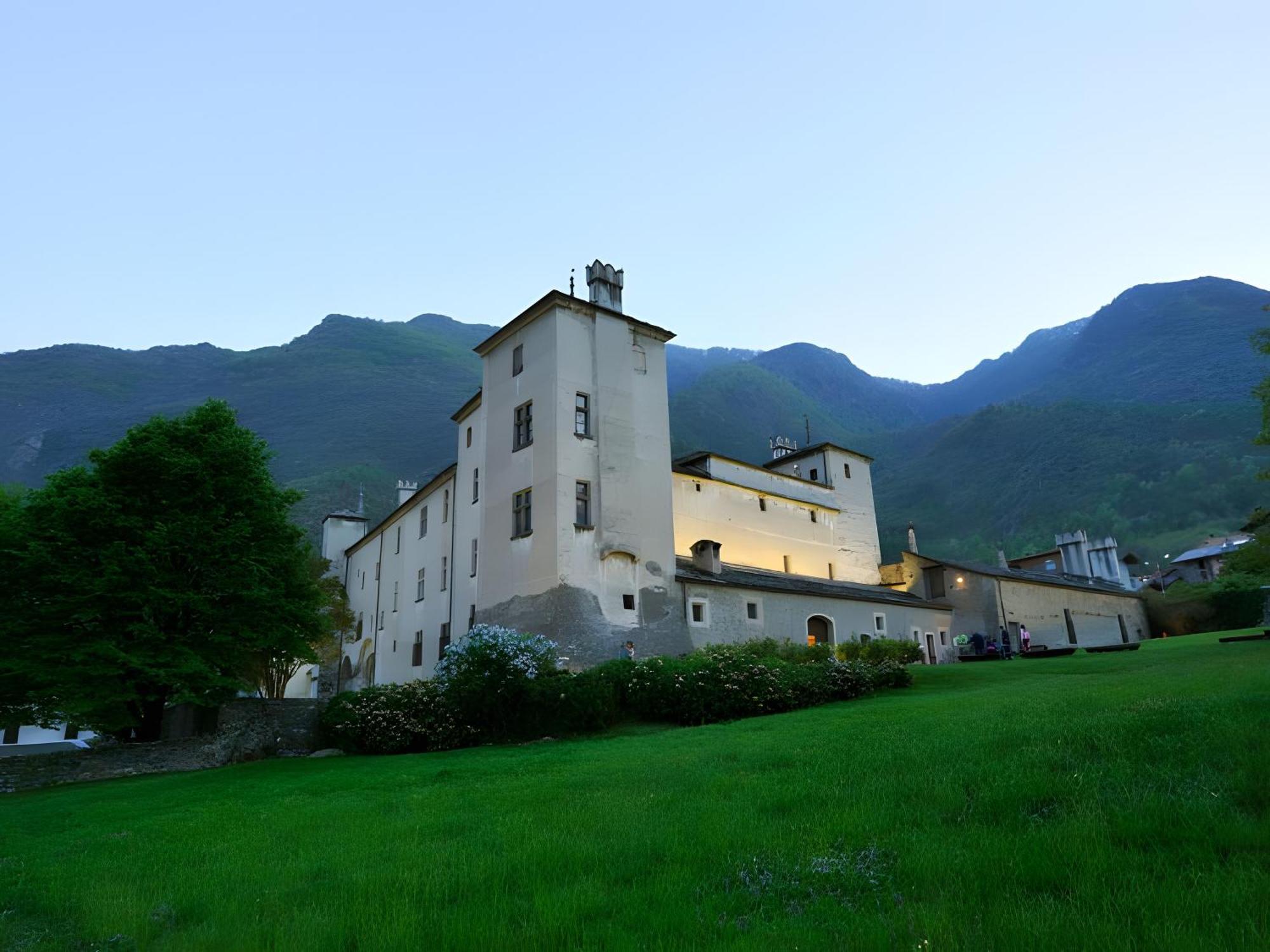 Il Pellegrino Bed and Breakfast Issogne Exterior foto